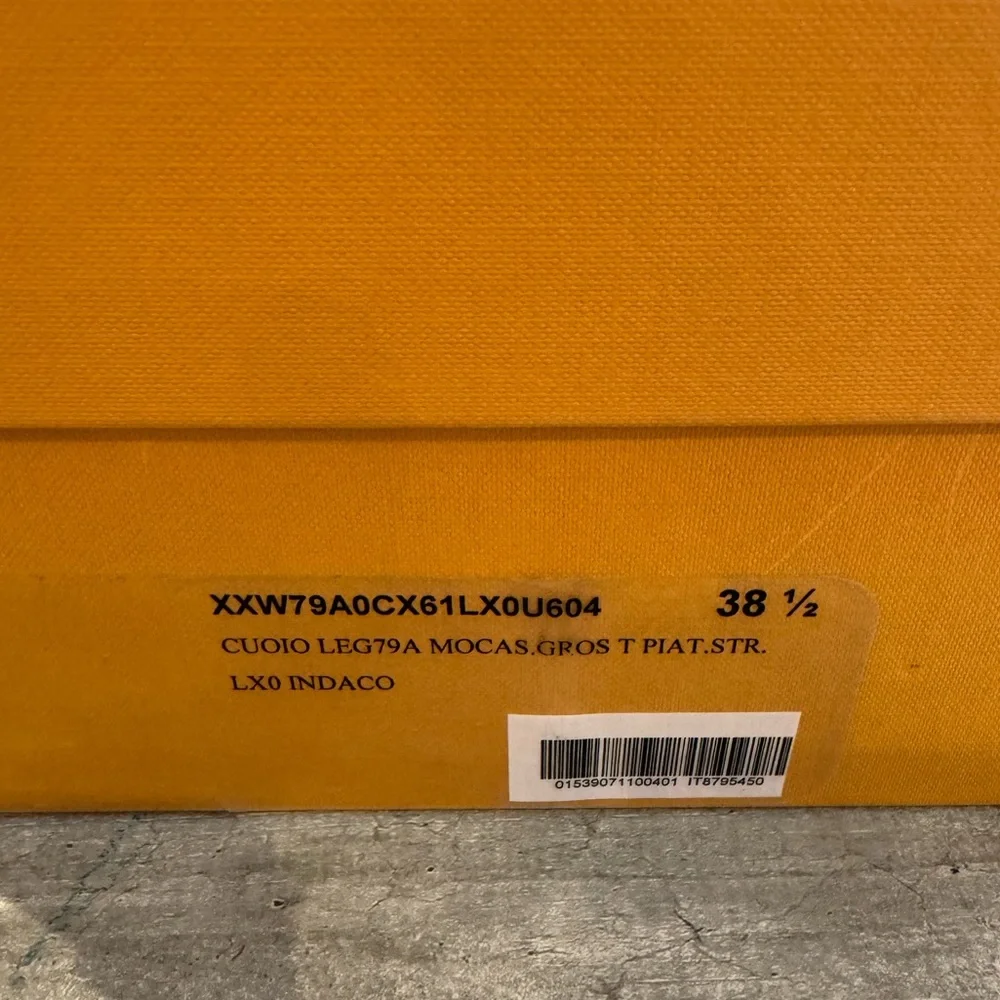 Pre owned TODS size 8.5 - Picture 10 of 10